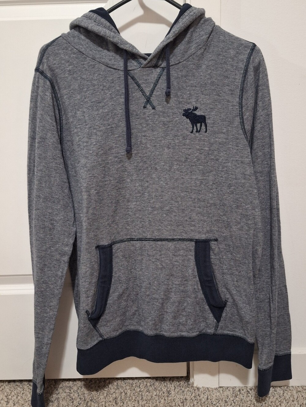 Abercrombie & Fitch Men’s Gray Hoodie with Navy Accents